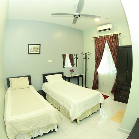 Twin Castle Homestay Kuala Pilah Ngoại thất bức ảnh