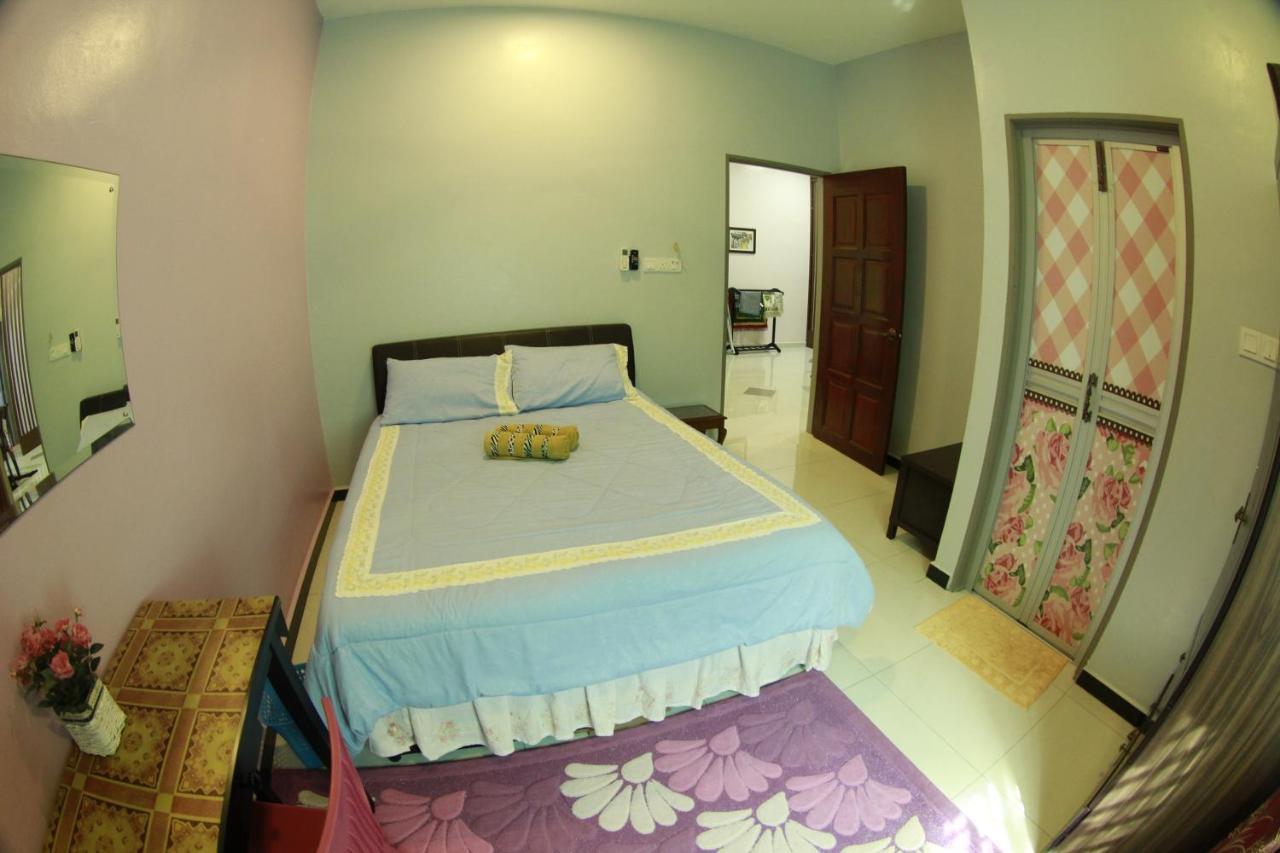 Twin Castle Homestay Kuala Pilah Ngoại thất bức ảnh