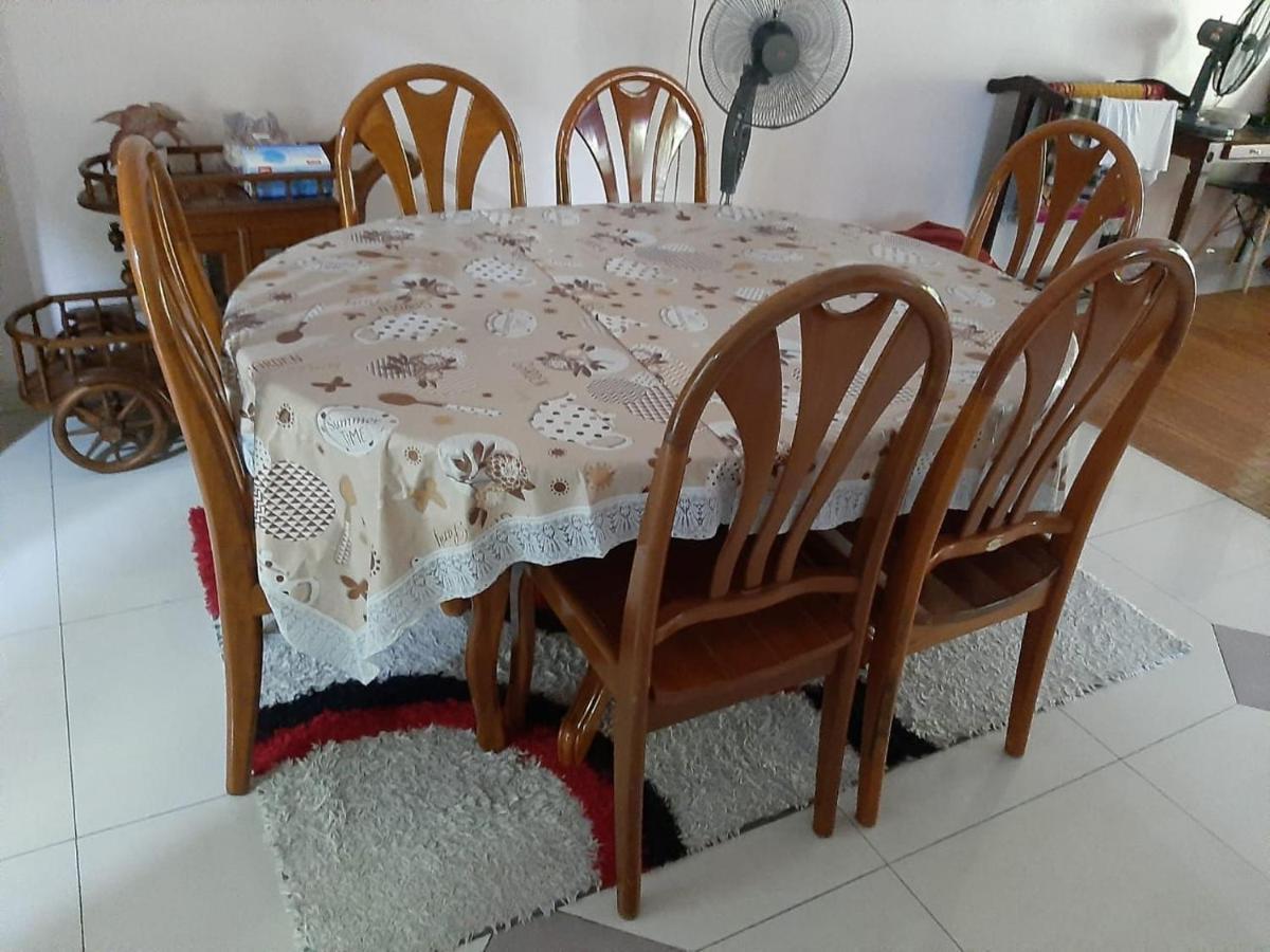Twin Castle Homestay Kuala Pilah Ngoại thất bức ảnh