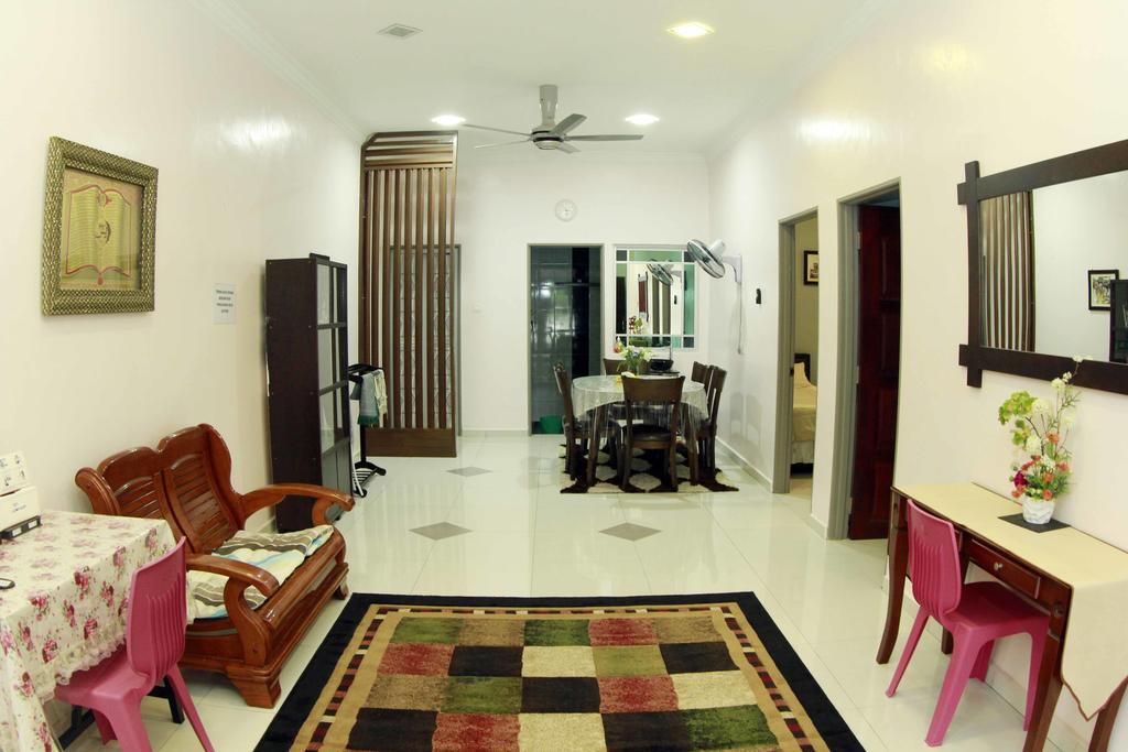 Twin Castle Homestay Kuala Pilah Ngoại thất bức ảnh
