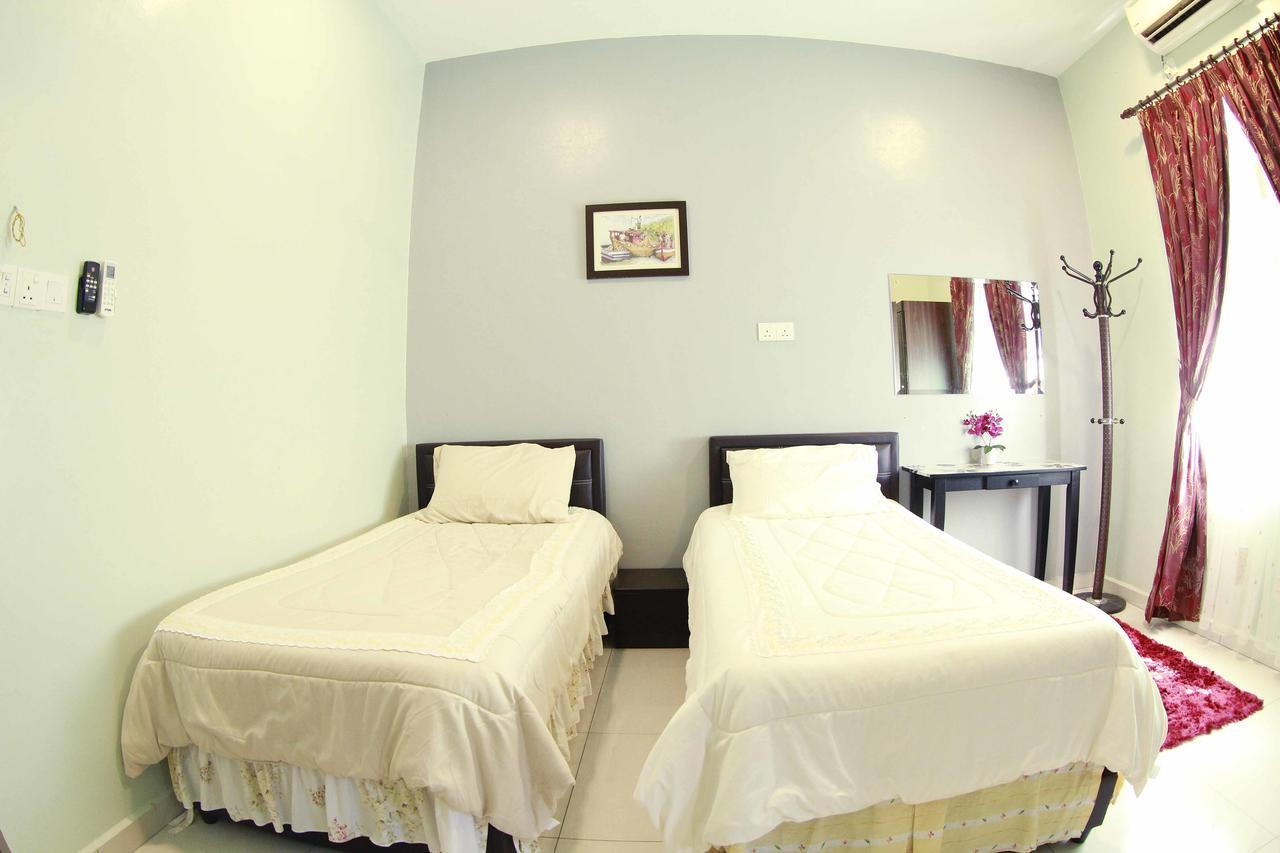 Twin Castle Homestay Kuala Pilah Ngoại thất bức ảnh