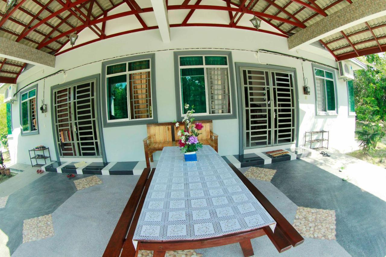 Twin Castle Homestay Kuala Pilah Ngoại thất bức ảnh